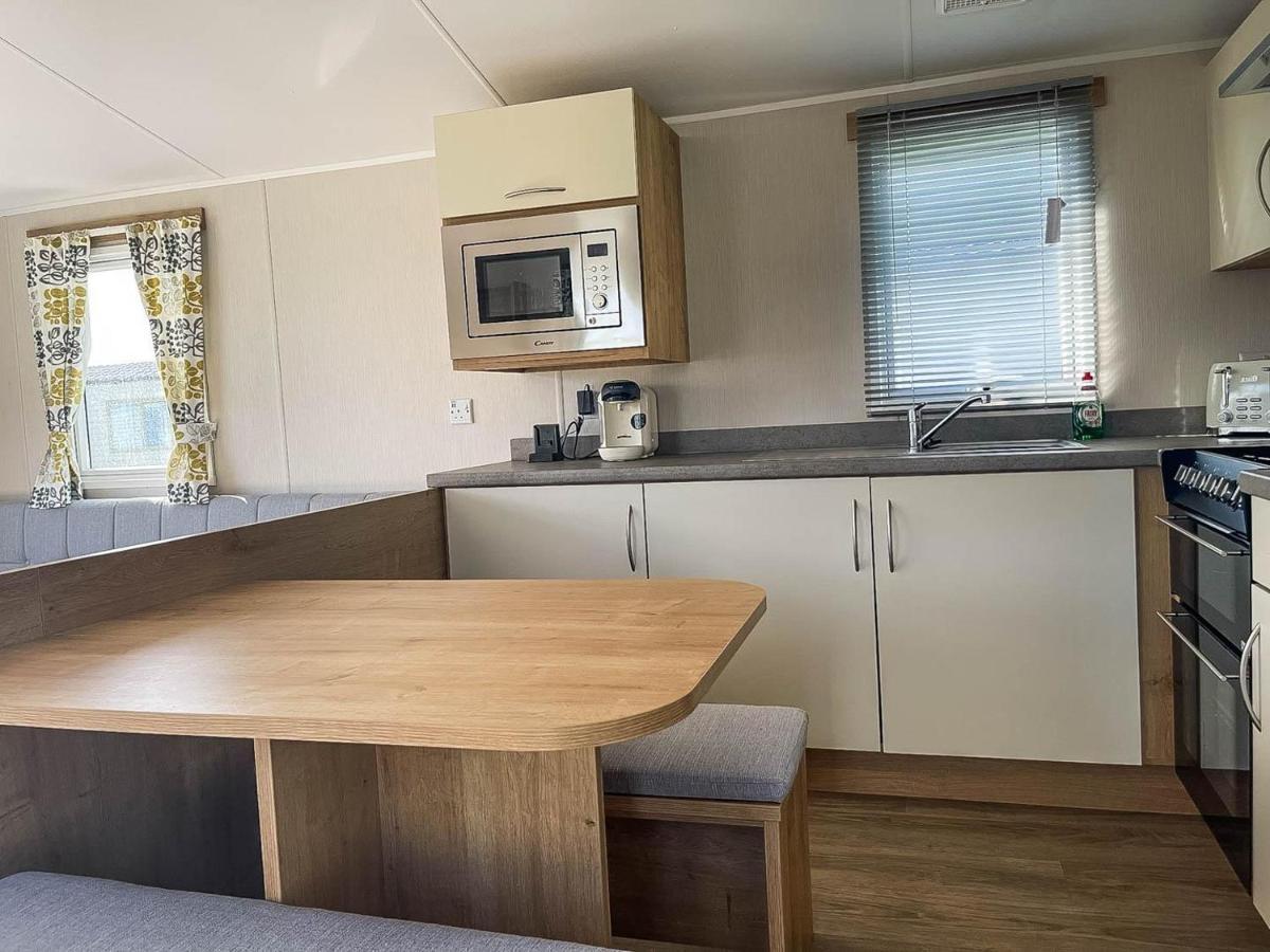 Hotel Lovely 8 Berth Caravan For Hire At Barmston Beach Holiday Park Ref 62002O Lund Esterno foto