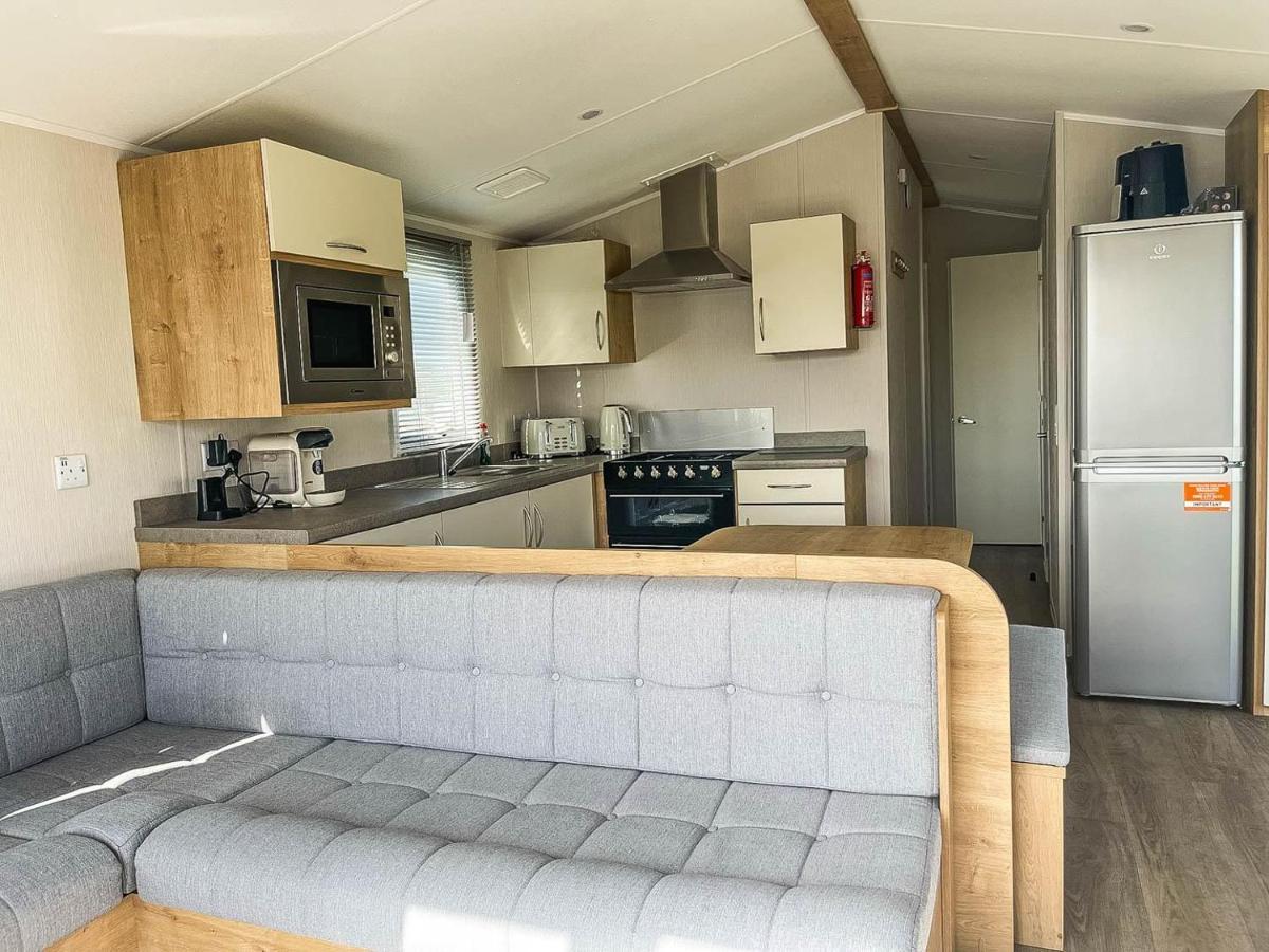 Hotel Lovely 8 Berth Caravan For Hire At Barmston Beach Holiday Park Ref 62002O Lund Esterno foto