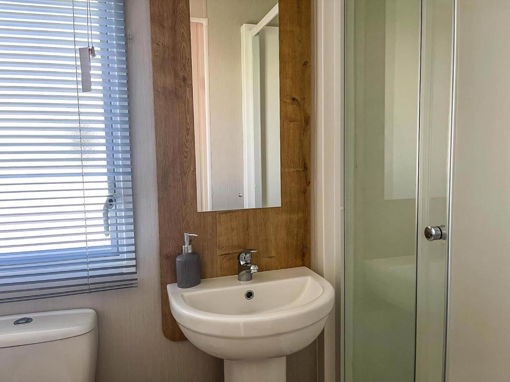 Hotel Lovely 8 Berth Caravan For Hire At Barmston Beach Holiday Park Ref 62002O Lund Esterno foto